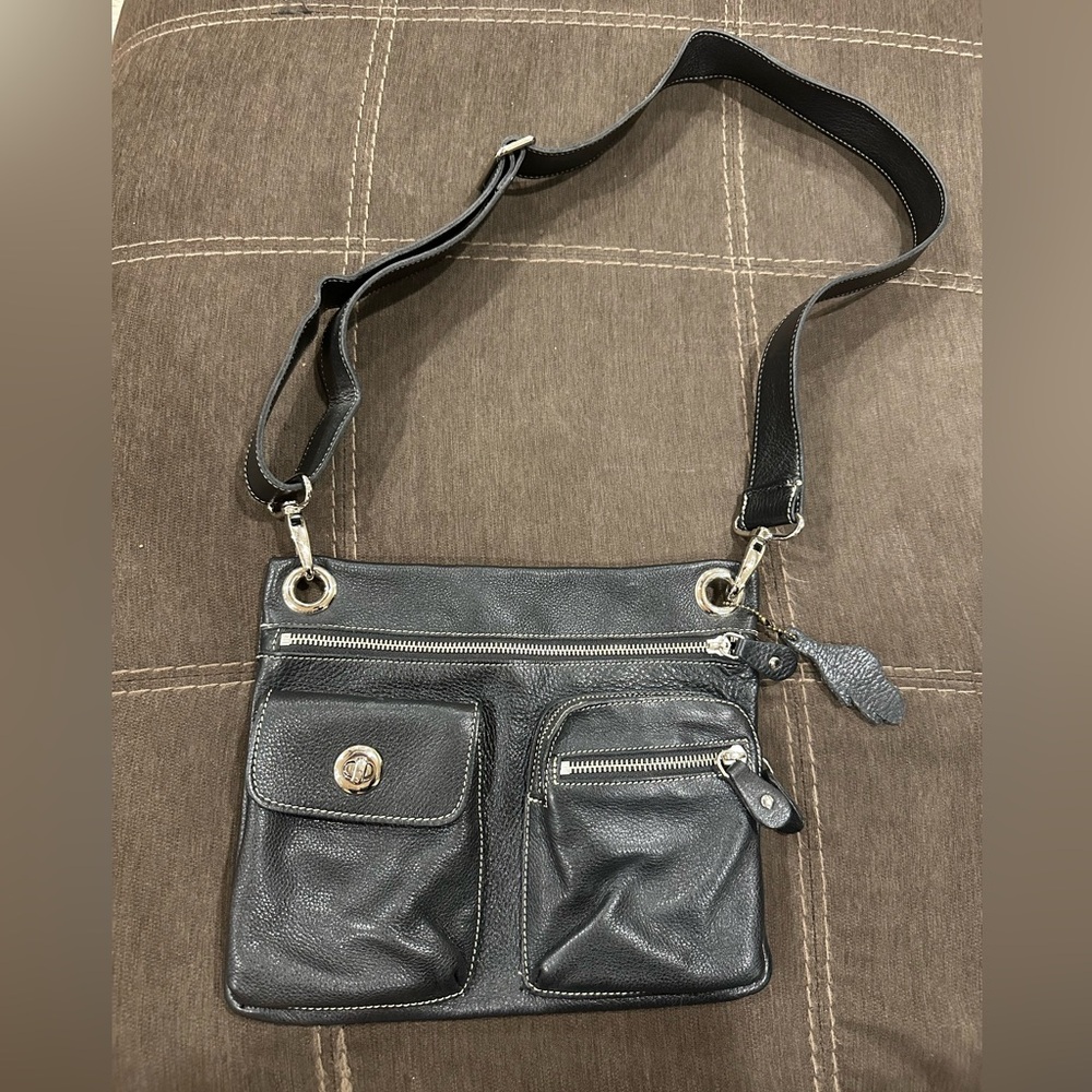 Roots Village Bag Prince, Pebbled Leather Crossbody